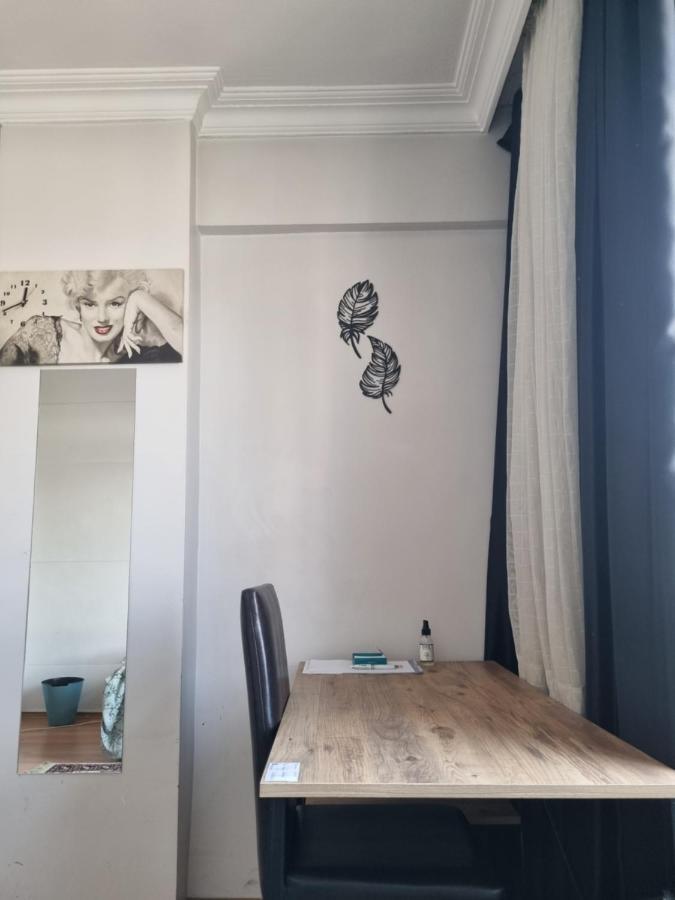 איסטמבול Single Room, Одноместная Комната В Доме, Chambre D'Une Personne, Habitacion Individual מראה חיצוני תמונה